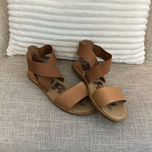 Sorel Women's Size 7.5 Ella Camel / Tan Leather Strappy Sandals